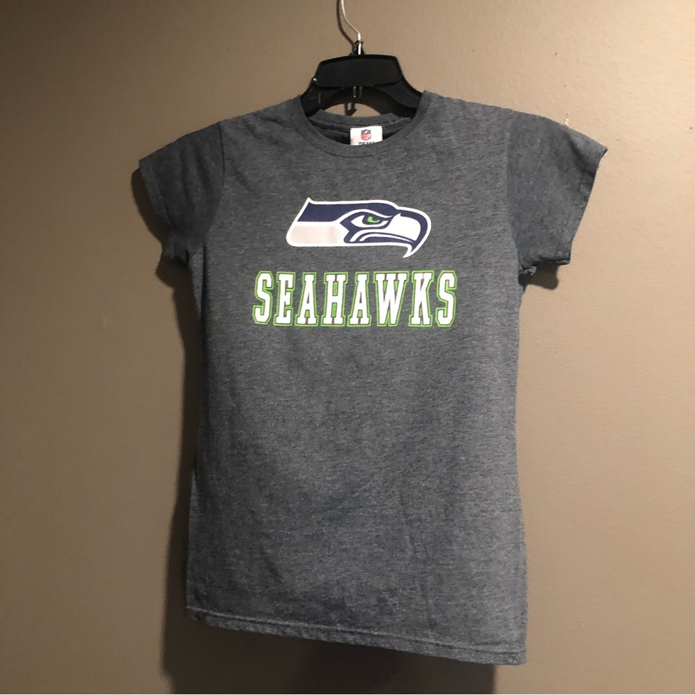 NFL Apparel Female Seahawks T-shirt, Medium